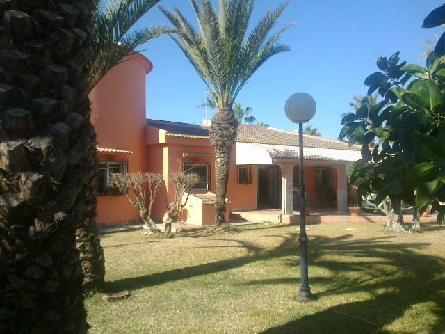 Chalet en venta en La Siesta - El Salado - Torreta (Torrevieja)