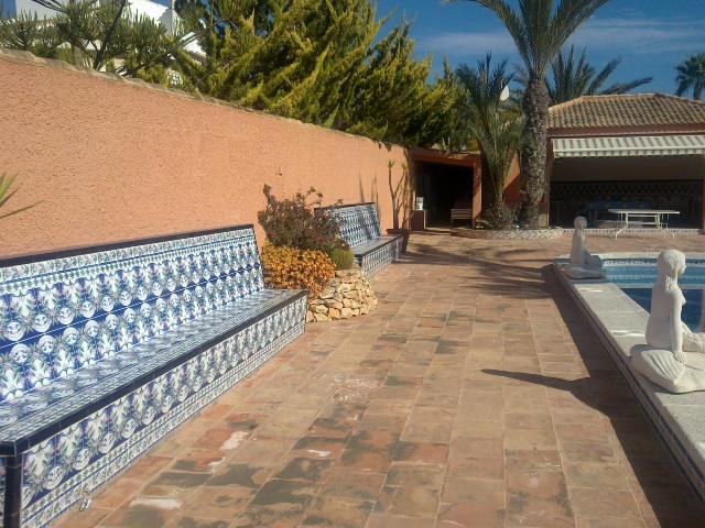 Chalet en venta en La Siesta - El Salado - Torreta (Torrevieja)
