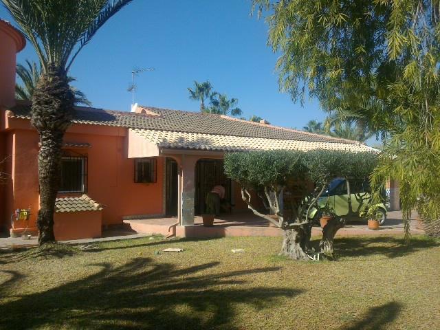 Chalet en venta en La Siesta - El Salado - Torreta (Torrevieja)