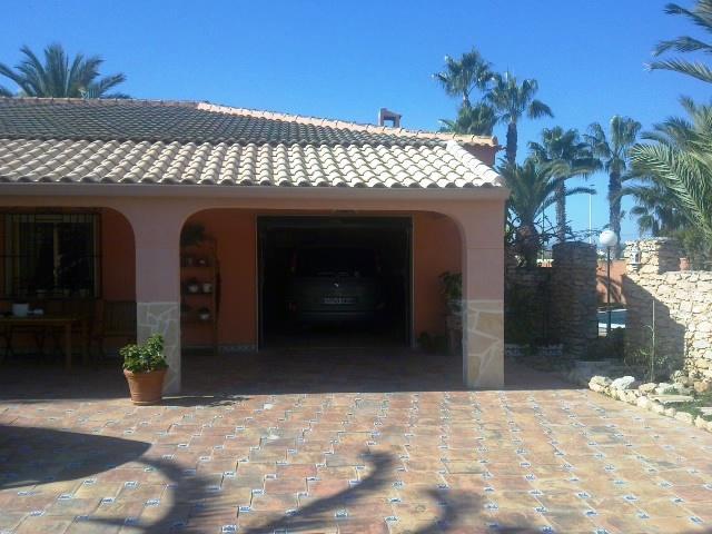 Chalet en venta en La Siesta - El Salado - Torreta (Torrevieja)
