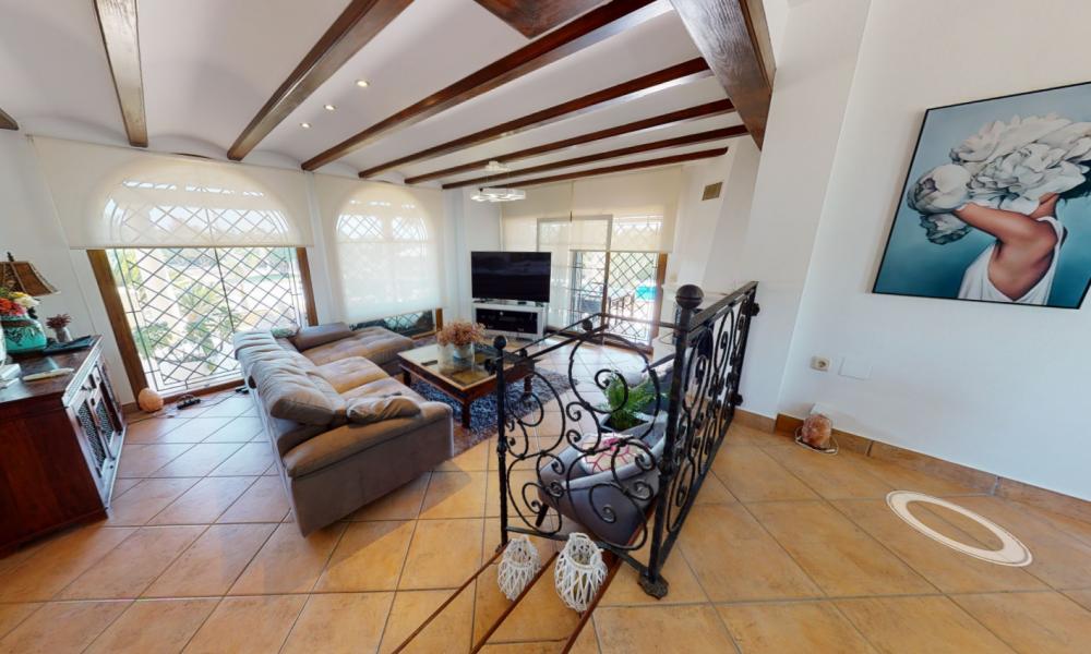 Villa en venta en Alzabares (Elche)